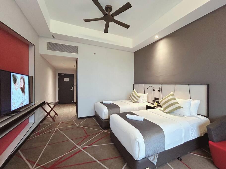 M101 Klcc Kl City King Suites By Livin Kuala Lumpur Exterior foto