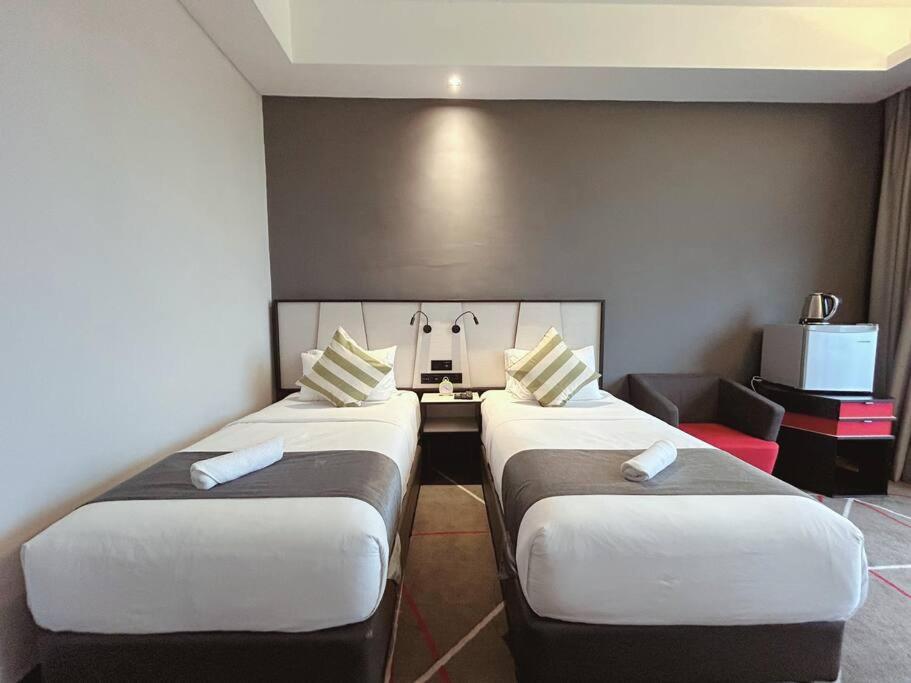 M101 Klcc Kl City King Suites By Livin Kuala Lumpur Exterior foto